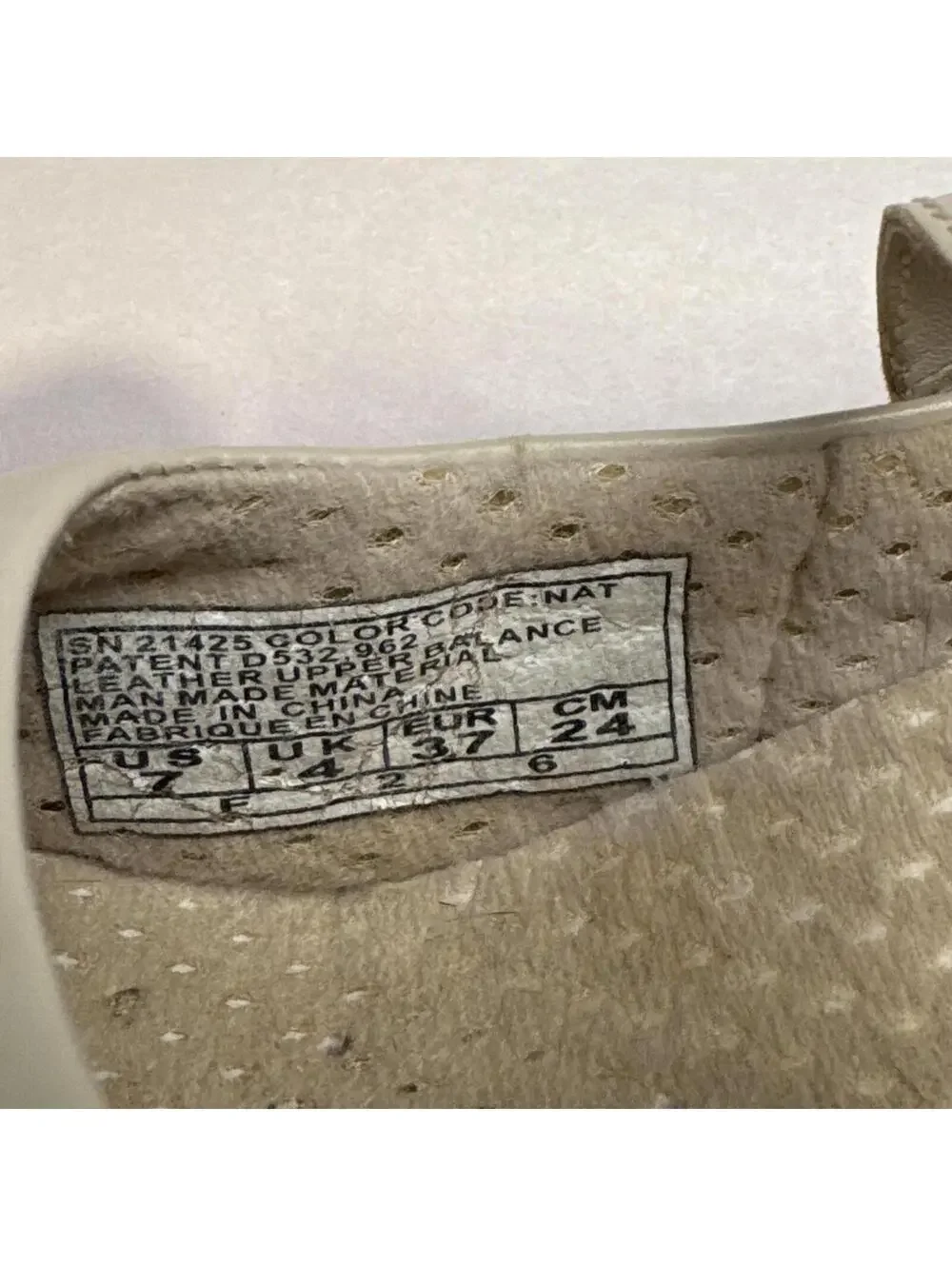 Y2K Skechers Quilted Mary Jane Sneakers‎ Natural Cream Leather size 7